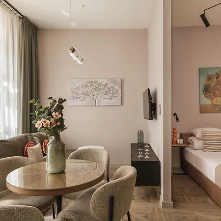 Sw Tomasza 4 - Stare Apartman